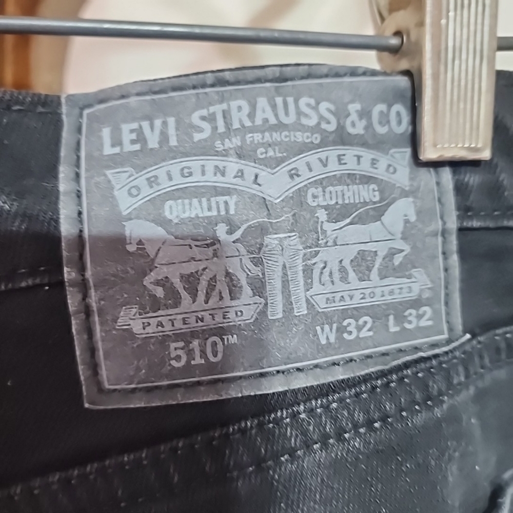 Levis  Men 510 Black Jeans. Size 32x32 - Picture 3 of 3